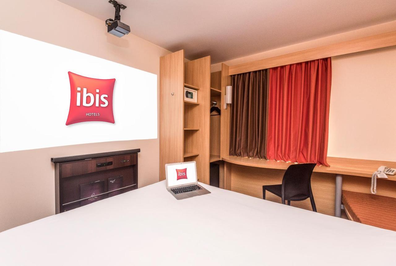 Ibis Santiago Las Condes Exterior foto